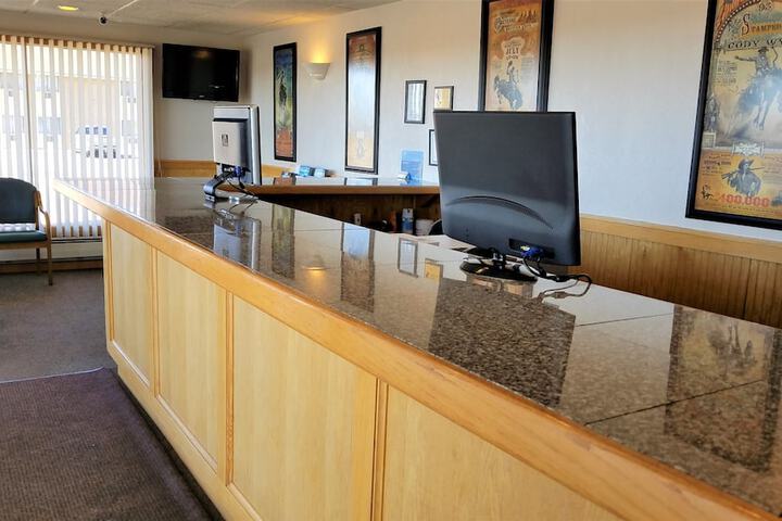 Motel 8 Laramie