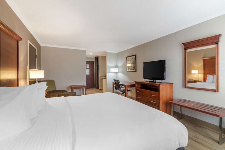 Room 22 of 42