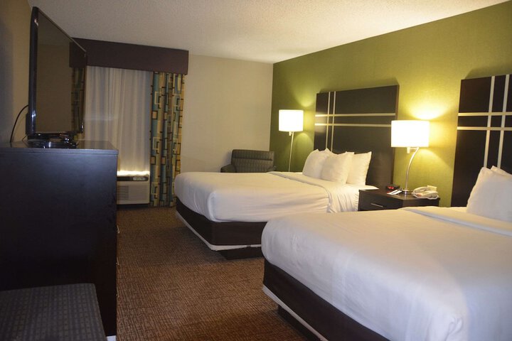 Comfort Inn & Suites Maumee - Toledo (I80-90)