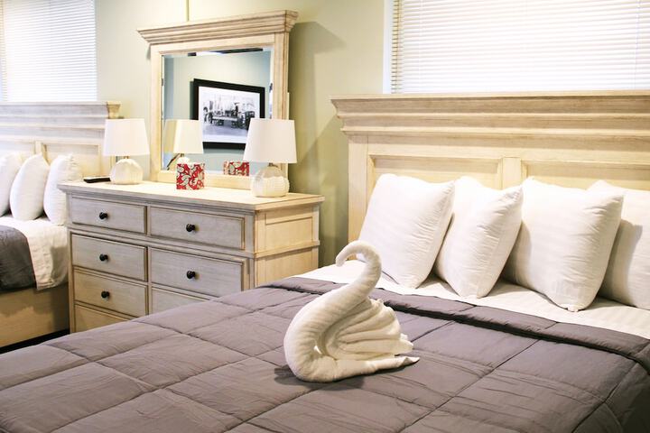 Room 163 of 223