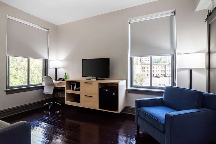 Room 40 of 68