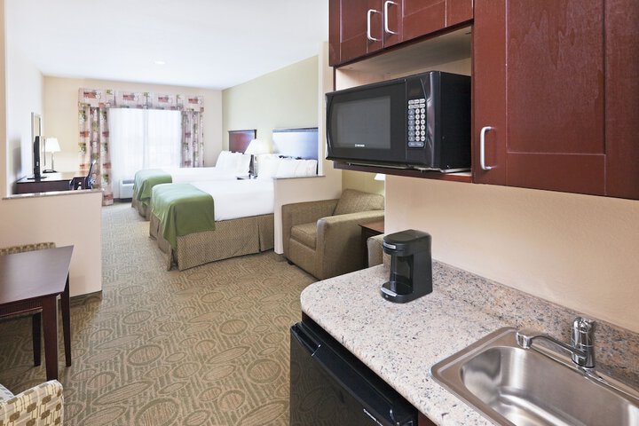 Room 12 of 41