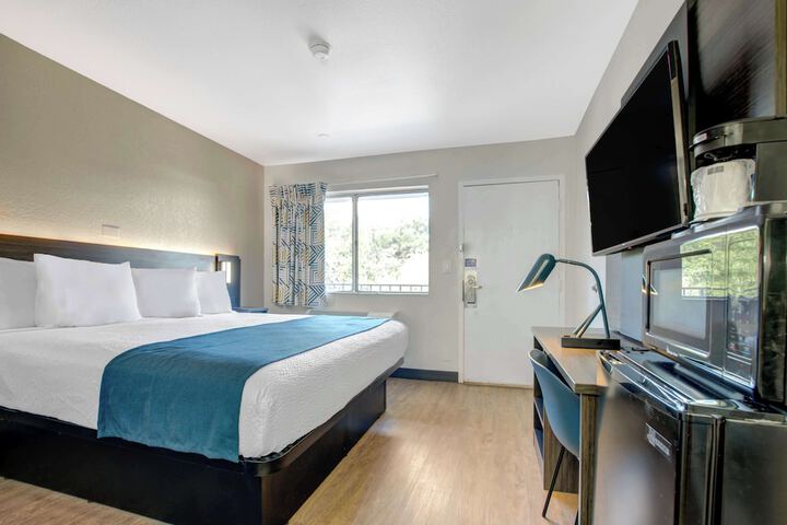 Motel 6 Venice FL