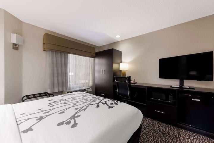 Room 31 of 48