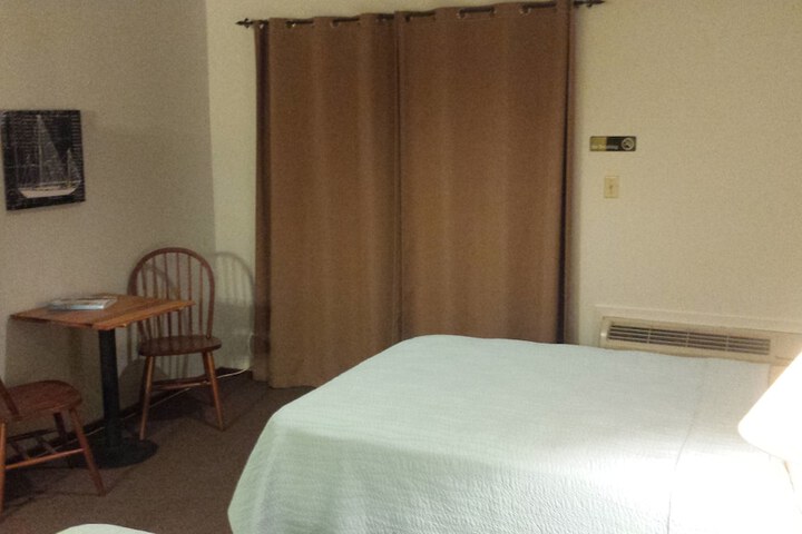 Room 18 of 69