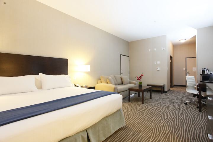 Holiday Inn Express Fort St. John by IHG