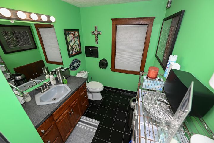 Room 187 of 276