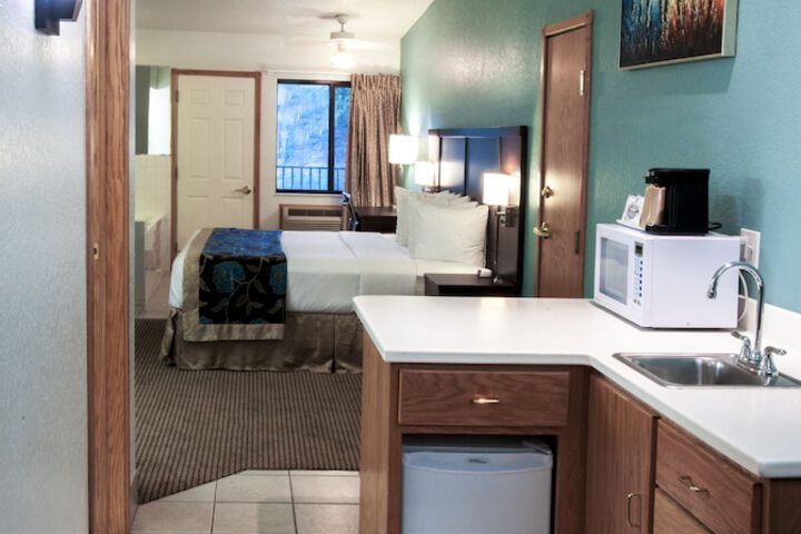 Room 43 of 74