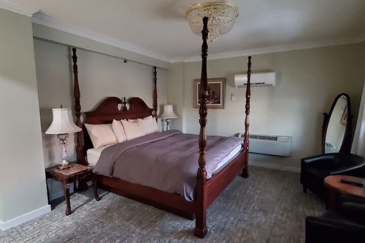 Room 188 of 208