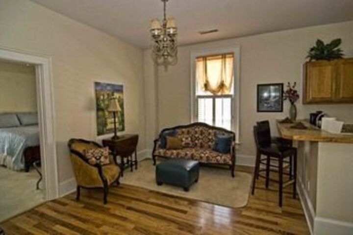 The Glendalia Boutique Hotel & Culinary Studio