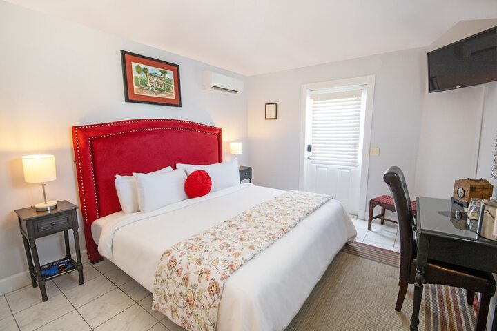 Room 20 of 37