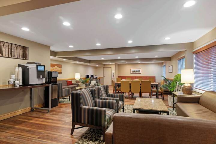 Hotel Interior 17 of 87