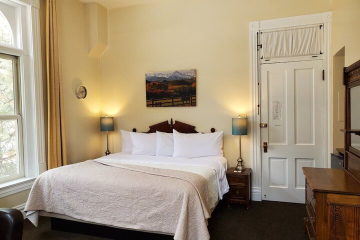 Room 121 of 126