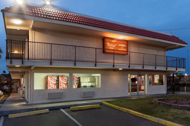 Hotel 4 of 32