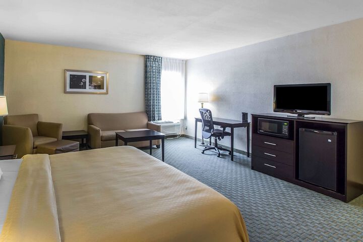 Room 15 of 30