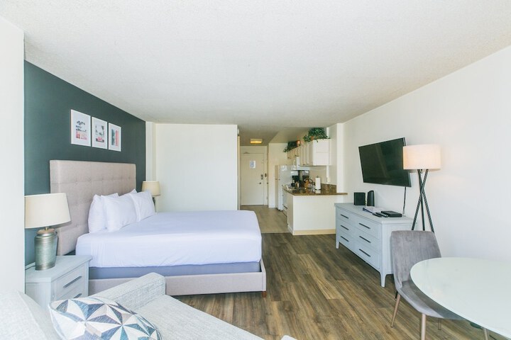 Room 36 of 60