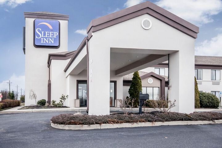 Hotel 2 of 27