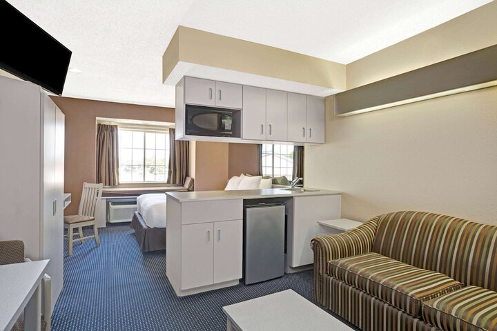 Room 21 of 29
