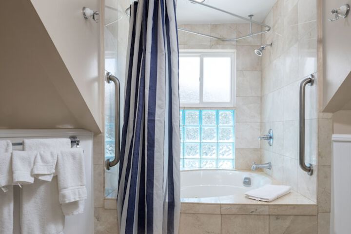 Glenmore Plaza Hotel