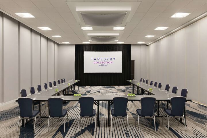 Hotel Alba Tapestry Collection by Hilton