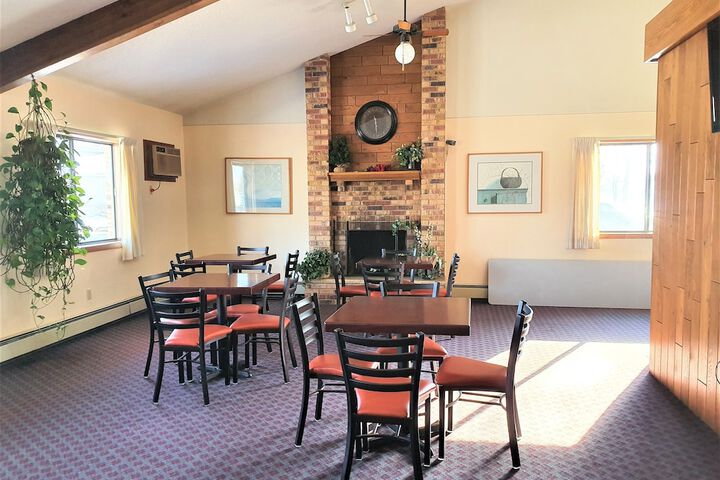 AmeriVu Inn & Suites - Avon