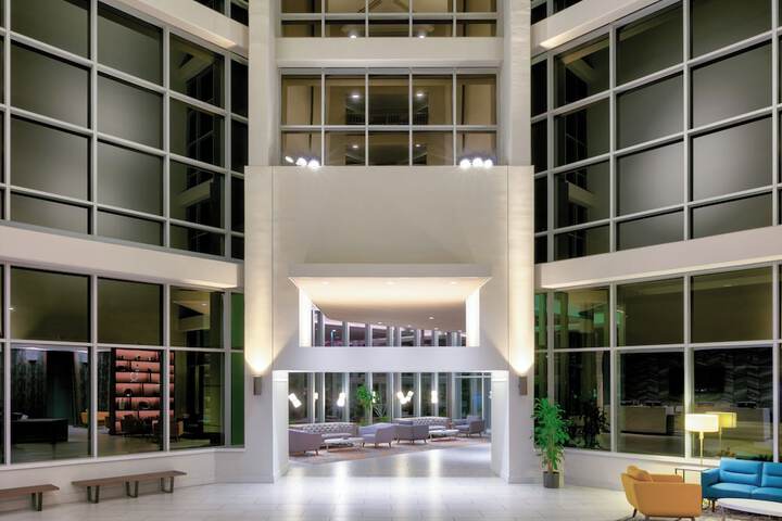 Hotel 6 of 83