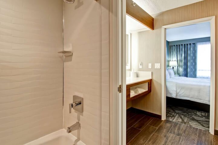 Room 14 of 46