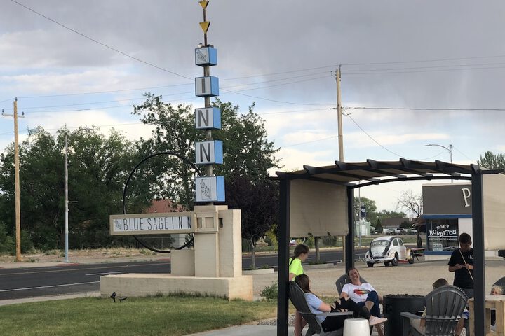 Blue Sage Inn & Suites