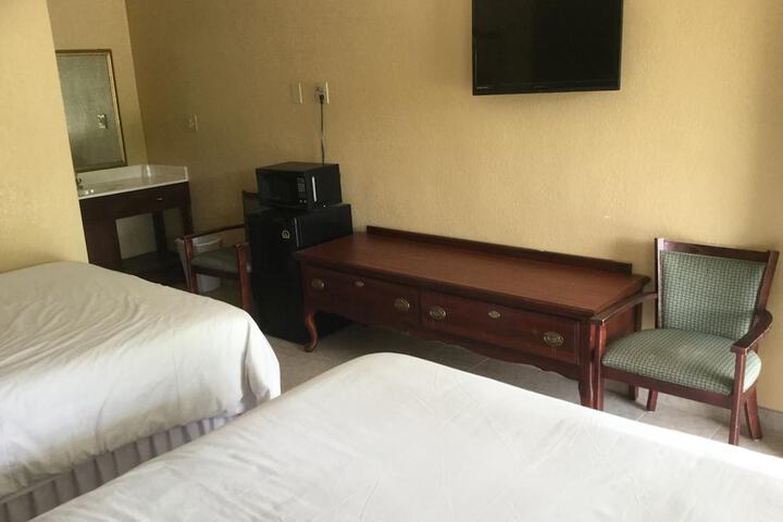 Room 15 of 34