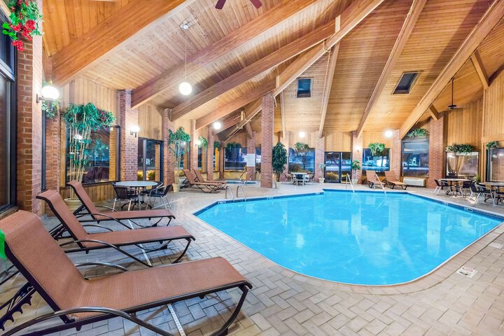 Pool 2 of 19