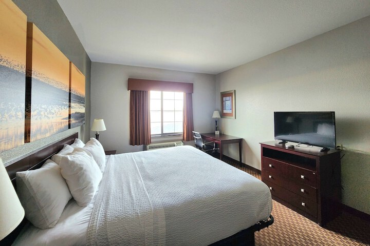 Days Inn by Wyndham Kemah
