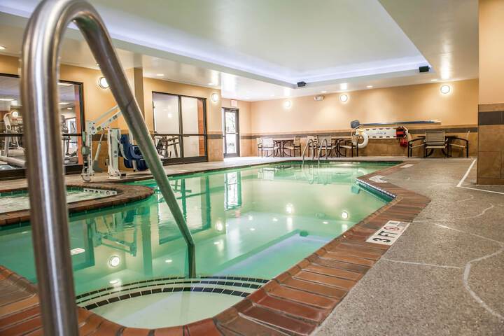 Pool 7 of 30