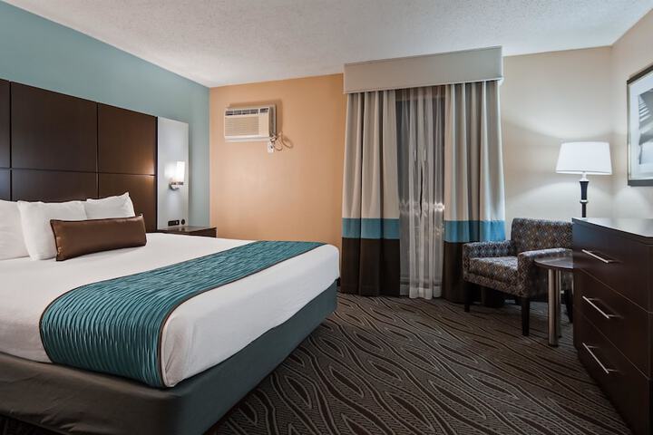 Best Western Plus Galleria Inn & Suites