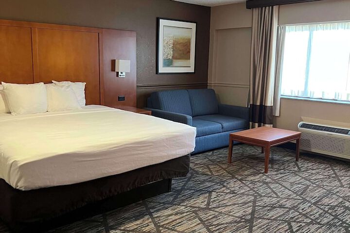Room 18 of 26