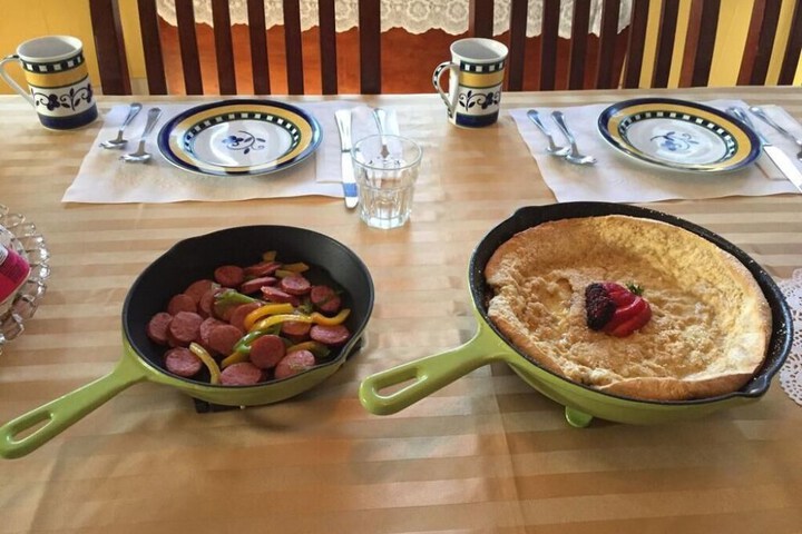 Dining 43 of 46