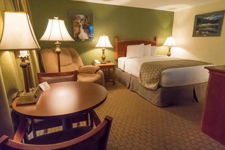 Room 7 of 34