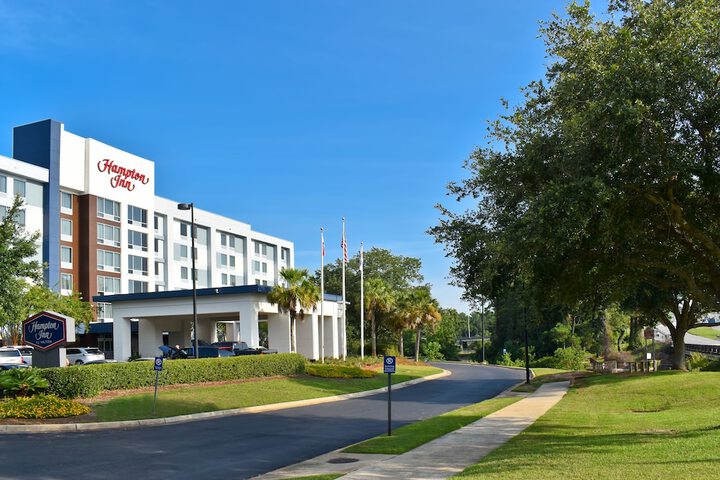 Hotel 3 of 52