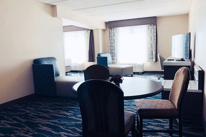 Room 43 of 72