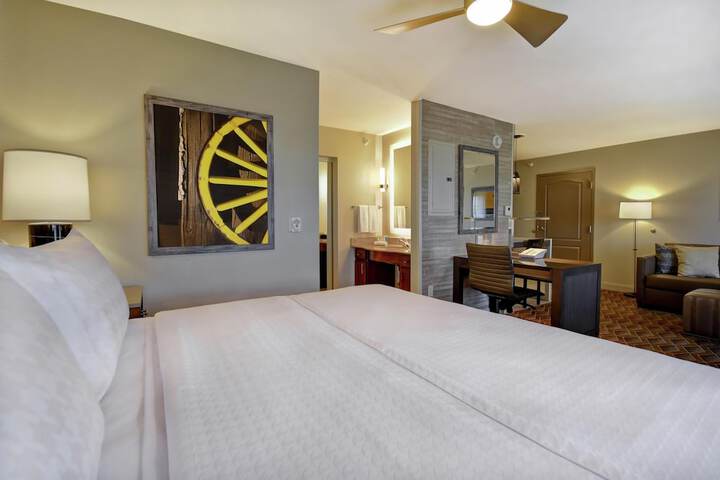 Homewood Suites by Hilton at the Waterfront