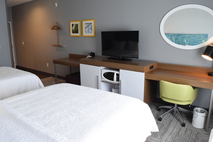 Room 9 of 39