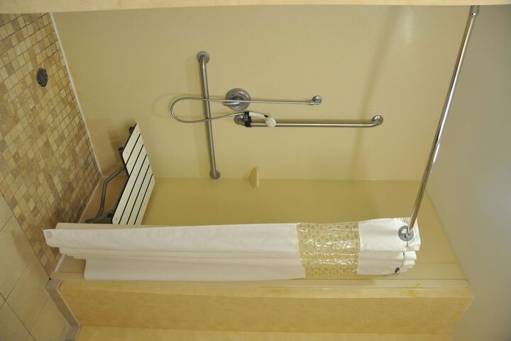 Room 18 of 20