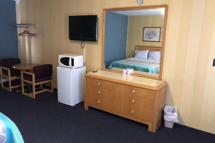 Room 40 of 90