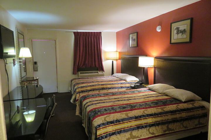 Room 7 of 11