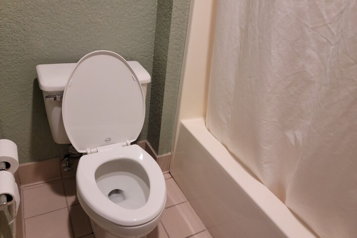 Room 19 of 43