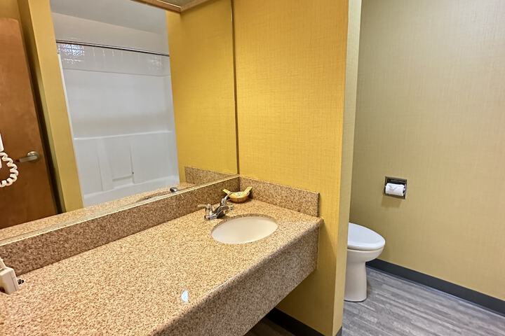 Timberland Inn & Suites
