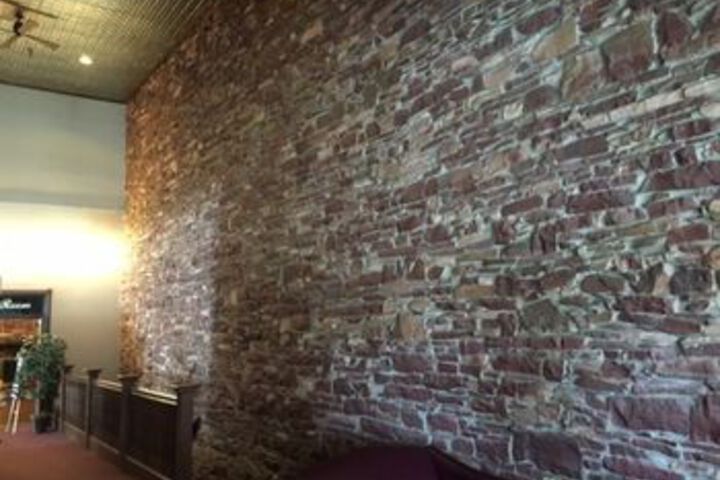Historic Calumet Inn