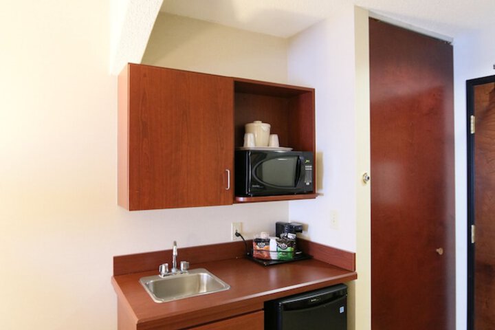 Comfort Inn & Suites Hutchinson