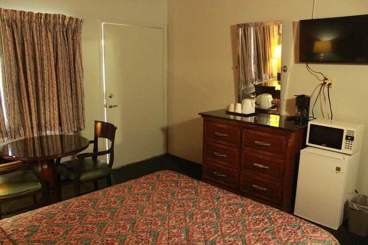 Room 19 of 39