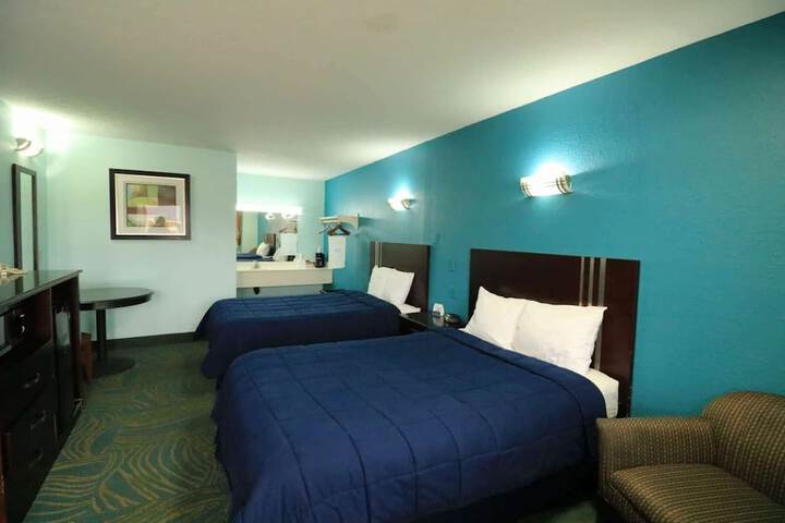 Room 8 of 22
