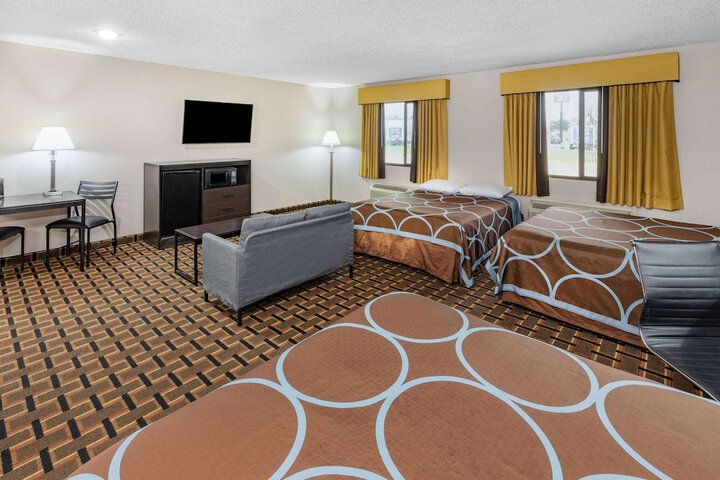 Room 35 of 58